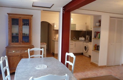 Les Lecques Apartment | At 80m from the beach, apartment T2/3, sleeps 5 Saint Cyr sur mer, parking.