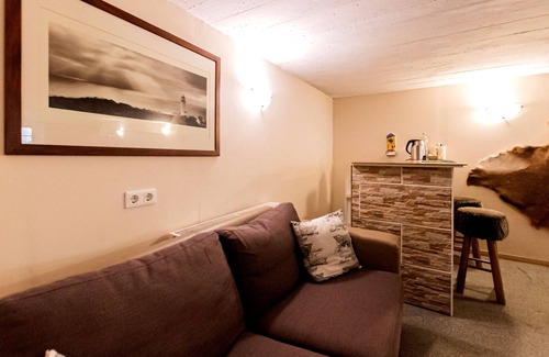 Fusch an der Grossglocknerstrasse Ski Chalet | Chalet Charlotte is situated at the Grossglockner Road, south of Zell am See.