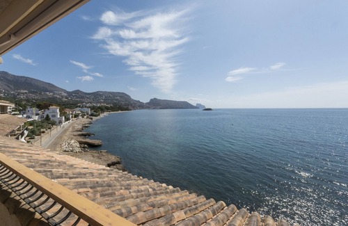 Altea House | ATALAYA DEL MAR - Apartment on the sea front with free wifi