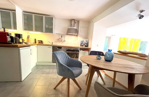 Seeshaupt Apartment | Atelier Seeshaupt Studio Apartment with Large Terrace at Lake Starnberg