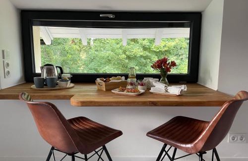 Montlucon Bed & Breakfast | Atelier St Jean