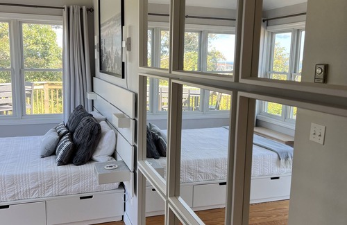 Aquinnah Condo | Atlantic and Vineyard Sound Views - Walk to Beach!