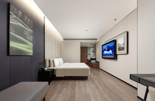 Mawei Hotel | Atour Hotel Fuzhou Mawei Free Trade Zone Oriental City