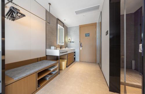 Kuiwen District Hotel | Atour Hotel Wefang High Tech Zone Management Committee East Jiankang Street