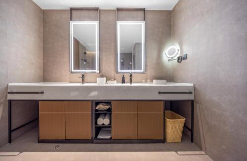 Kuiwen District Hotel | Atour Hotel Wefang High Tech Zone Management Committee East Jiankang Street