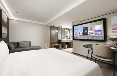 Xi’an City Center Hotel | Atour X Hotel Xi'an Bell Tower Subway Station