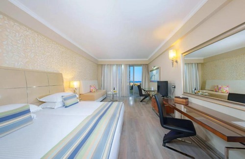 Petaloudes Hotel | ATRIUM PLATINUM