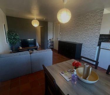 Thuin Apartment | Au beffroi