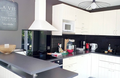 Lembras Villa | Au bois JolinVilla ombragénPiscine privée, sécuriséen4 chambresnPrès de Bergerac