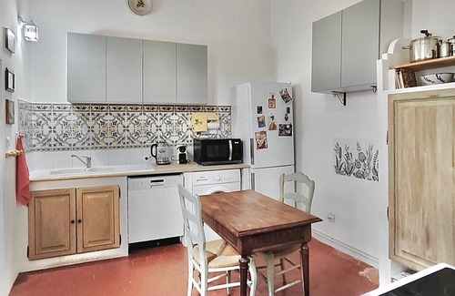 Faubourg Apartment | Au Croco fleuri, 50m des arènes, terrasse