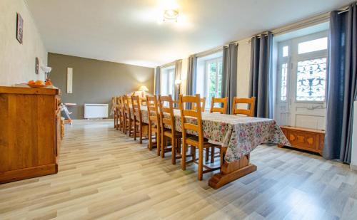 Trannes House | Aube au gite