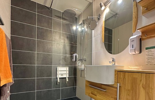 Greolieres les Neiges Hotel | Auberge Alpina