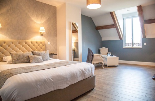 Manou Hotel | Auberge du Moulin à Vent, The Originals Relais