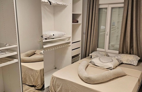 Drancy Bed & Breakfast | Auberge Emmanuel