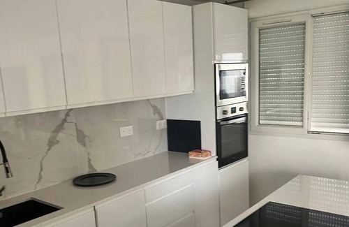 Drancy Bed & Breakfast | Auberge Emmanuel