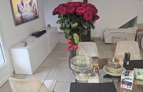 Drancy Bed & Breakfast | Auberge Emmanuel