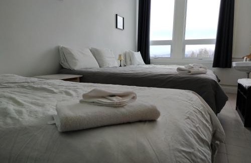 Cap-aux-Os Hotel | Auberge La Petite École de Forillon