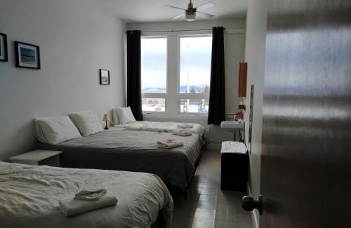 Cap-aux-Os Hotel | Auberge La Petite École de Forillon