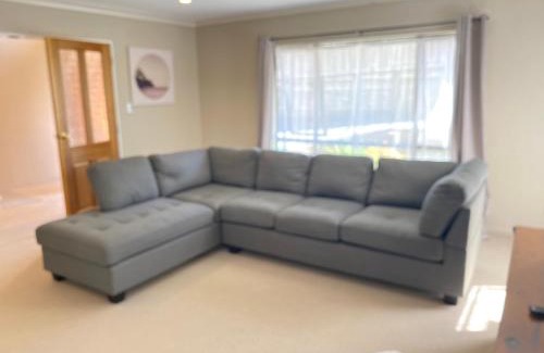 Howick House | Auckland GQ Howick holiday home