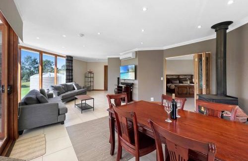 Pomonal Villa | Aurora Cottages - Bellfield