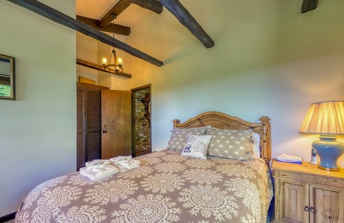 Franconia House | Austrian-style chalet w/ mountain views - close to Cannon Mountain skiing!