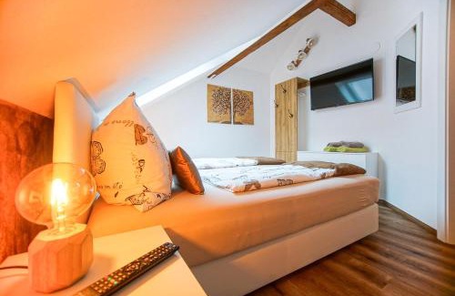 Leoben Apartment | AusZeit Steiraland 1 mit privaten Garten überdachter Terrasse und Parken