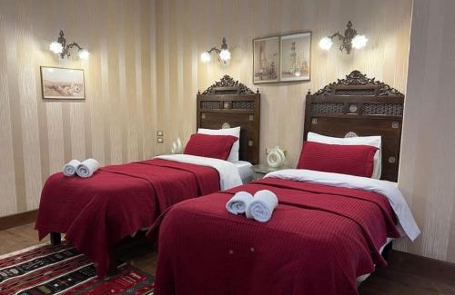 Abdin Apartment | Authentic Arabesque 4BR Apt in Downtown - Mint Stays 36