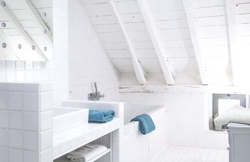 Orvault House | Authentic modern country property