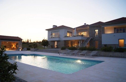 Seia Apartment | Authentic and luxurious stay in peace