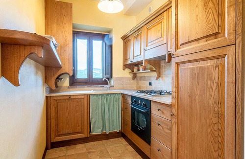 Camerino House | Authentic residence in the middle of nature with pool.