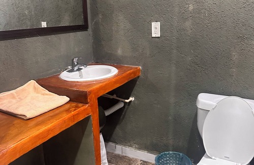 Manlio Fabio Altamirano Hotel | Autohotel El Búho