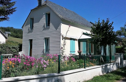 La Tour-dʼAuvergne Apartment | AUVERGNE MASSIF DU SANCY PARC REGIONAL NATUREL DES VOLCANS D'AUVERGNE