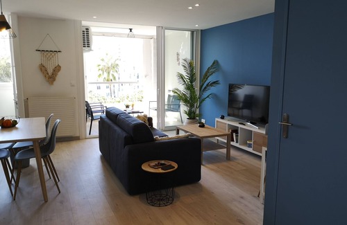 Saint-Augustin Apartment | Aux 4 Bleutées, Appartement Avec Balcon au Calme