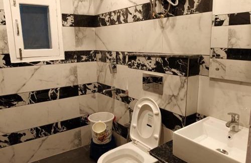 Bemloi Hotel | Avadh Palace