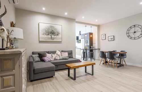 Santa Catalina Apartment | Avant-garde minimalism with high quality 1 BED - WIFI - parking