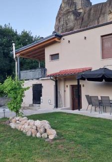 Kastraki Apartment | Avli Luxurious House