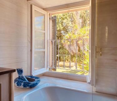 Parelia Villa | Avrami Inicio