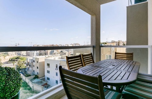 Tal-Ghoqod Apartment | Award Winning Style & Comfort in St Julian’s