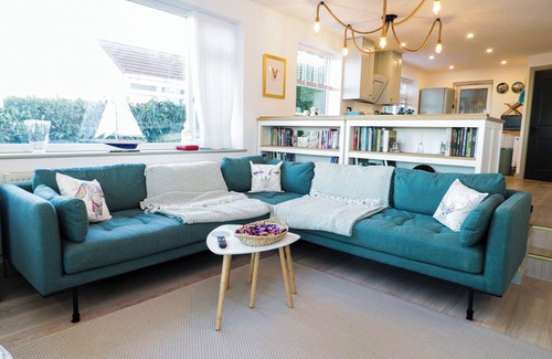 Gwaenysgor Near Prestatyn Cottage | AWEL Y MOR, pet friendly, with hot tub in Prestatyn