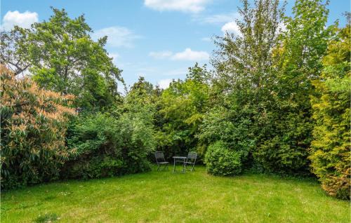 Schwackendorf Apartment | Awesome Apartment In Hasselberg