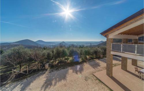 Cinto Euganeo Apartment | Awesome Apartment In Valnogaredo Pd