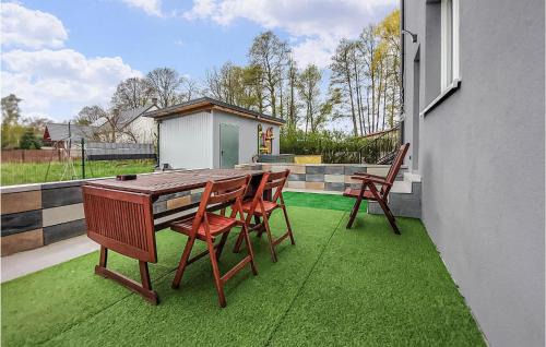 Wolsztyn Apartment | Awesome Apartment In Wilcze With Wifi