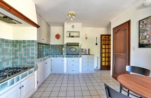 Saint-Pierre-de-Vassols House | Awesome home in Saint-Pierre-de-Vassol