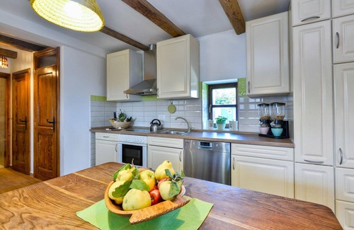 Breznicki Hum House | Awesome home in Breznicki Hum