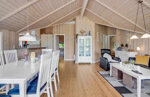 Dannemare House | Awesome home in Dannemare with WiFi