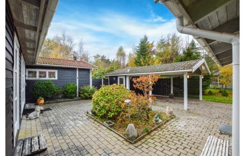 Hojby House | Awesome Home In Højby With Wifi