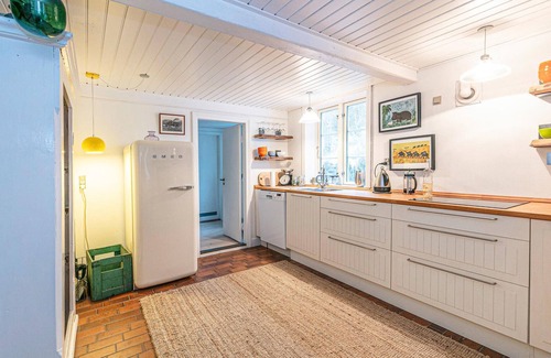 Hasle House | Awesome home in Hasle with WiFi