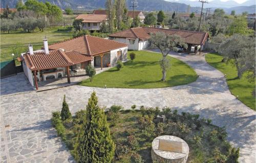 Molos-Agios Konstantinos House | Awesome Home In Kamena Vourla