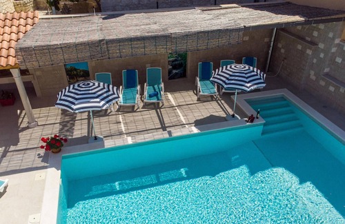 Kremena House | Awesome home in Klek with WiFi