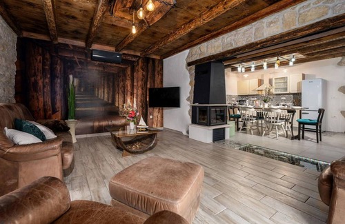 Ripenda Verbanci House | Awesome home in Labin with WiFi